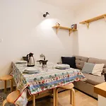 Central Studio At Pedestrian Characteristic Area - Casa Vacanza Luz