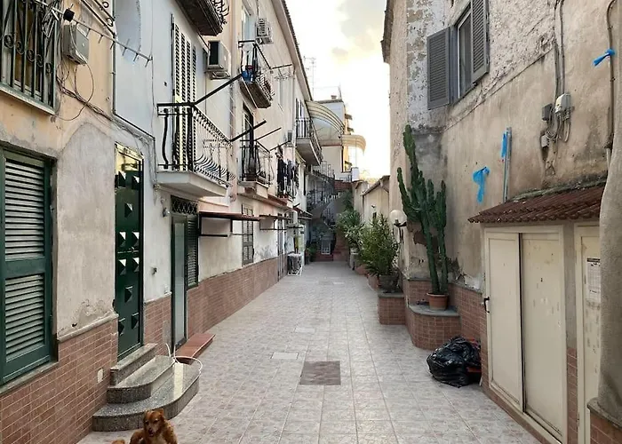 Central Studio At Pedestrian Characteristic Area - Casa Vacanza Luz